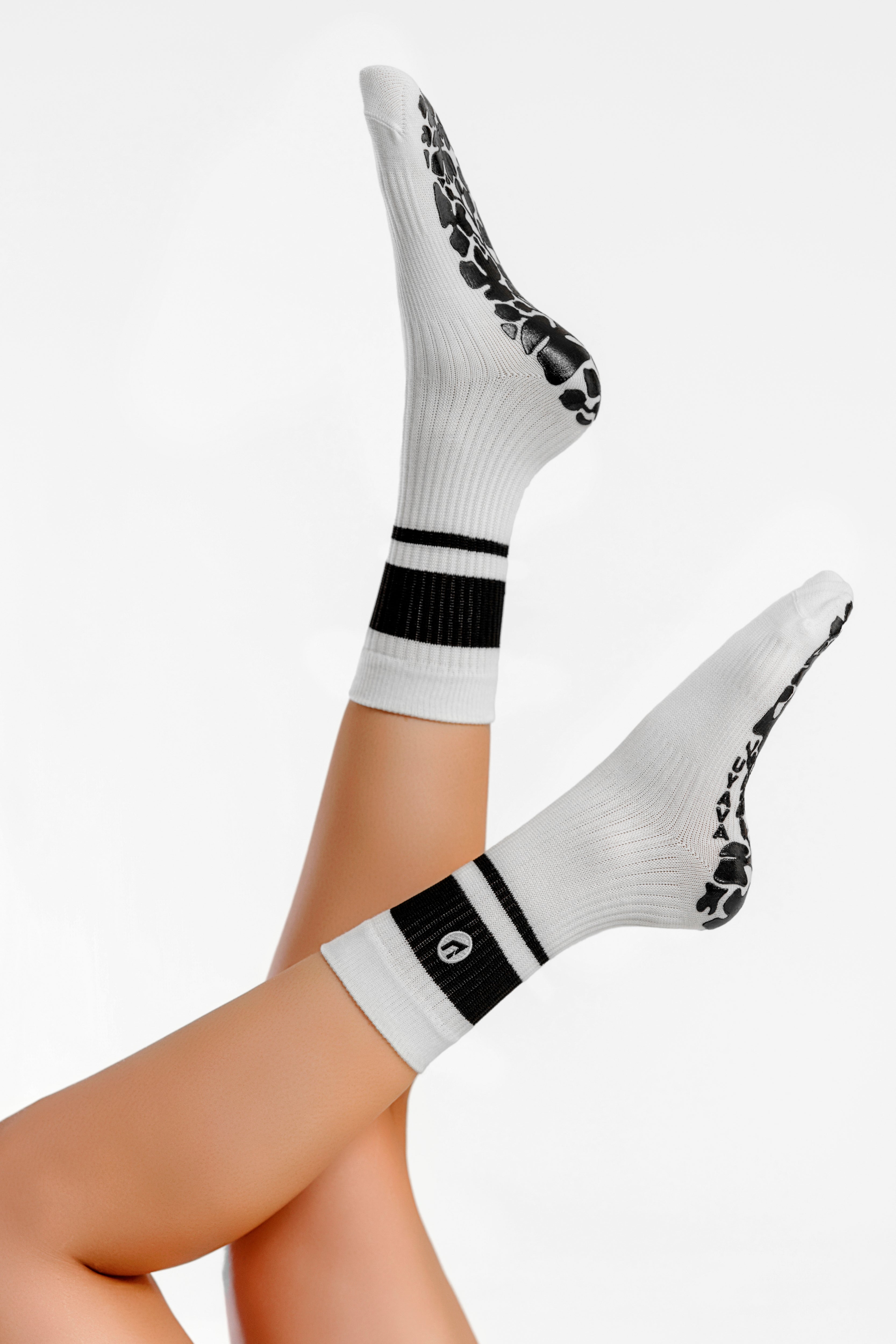Classic Grip Crew Socks